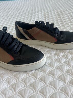 Burberry Black Leather & Tan Plaid Low-Top Sneakers